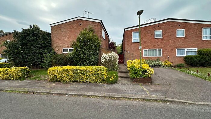 2 Bedroom Detached House For Sale In Cloverfield, Welwyn Garden City, AL7