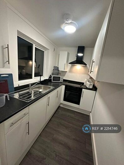 5 Bedroom End Of Terrace House To Rent In Alice Street, South Tyneside, NE33