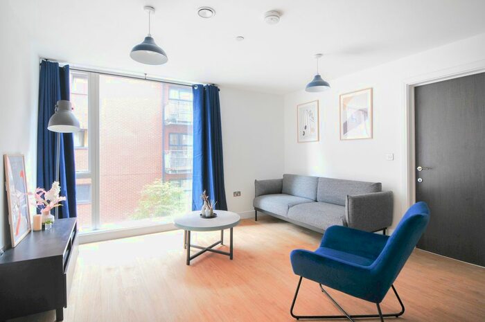 2 Bedroom Flat To Rent In Bed Apartment &# North Central, Dyche Street, Manchester, M4