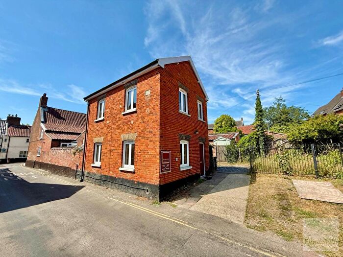2 Bedroom Detached House To Rent In Friarscroft Lane, Wymondham, NR18