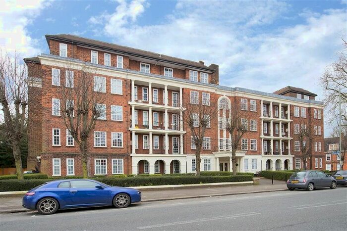 1 Bedroom Flat To Rent In West Heath Court, North End Road, Golders Green, NW11