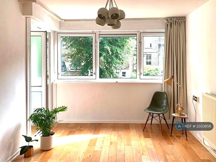 1 Bedroom Flat To Rent In Arundel Grove, London, N16