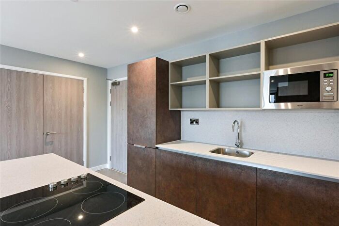 2 Bedroom Apartment To Rent In Spinners Yard, Spinners Lane, LS7