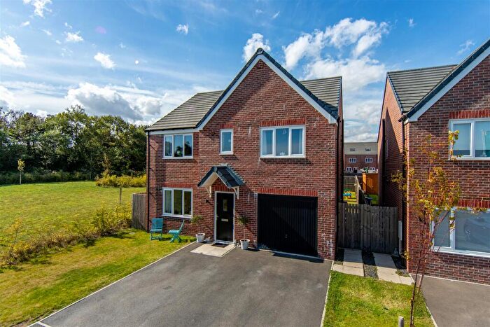 4 Bedroom Detached House For Sale In Cormorant Place, Amble, NE65
