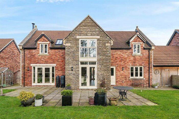 4 Bedroom Link Detached House For Sale In High Street, Sparkford, Yeovil, BA22