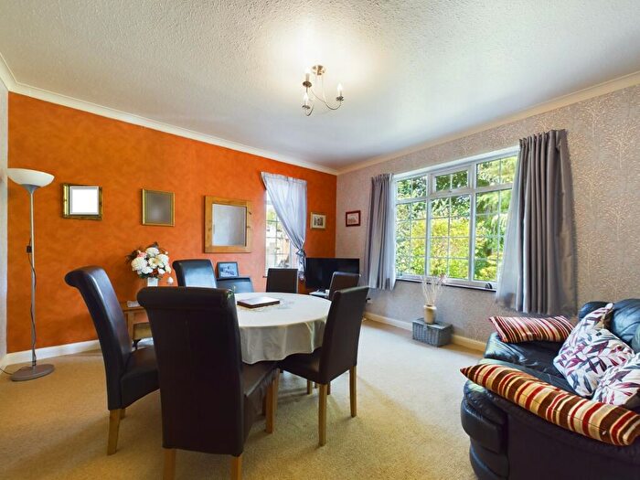 4 Bedroom Chalet For Sale In Pastures Avenue, Littleover, DE23