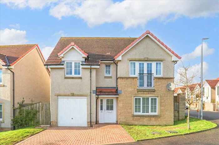 4 Bedroom Detached Villa For Sale In Shin Way, Dunfermline, KY11