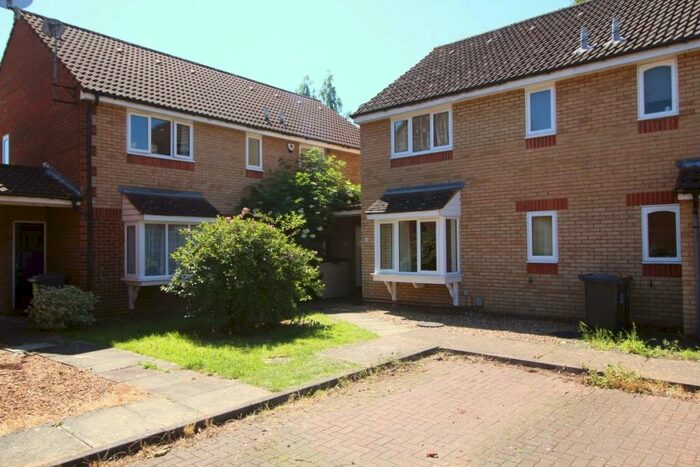 1 Bedroom House To Rent In Honeysuckle Way, Bedford, Bedfordshire, MK41