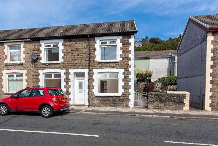 3 Bedroom Semi-Detached House To Rent In Nant-Ddu Terrace, Edwardsville, Treharris, CF46