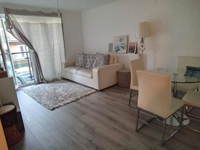 2 Bedroom Flat To Rent In Griffin Court, Black Eagle Drive, Kent, DA11