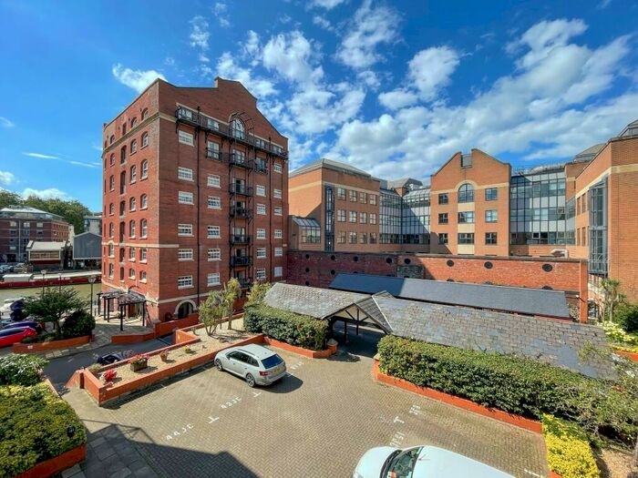 1 Bedroom Flat To Rent In Jessop Court, Ferry Street, City Centre, BS1
