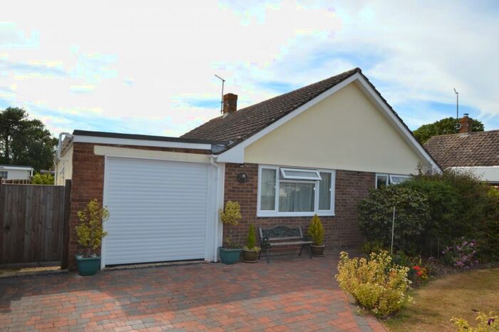 3 Bedroom Detached Bungalow For Sale In Downton, SP5
