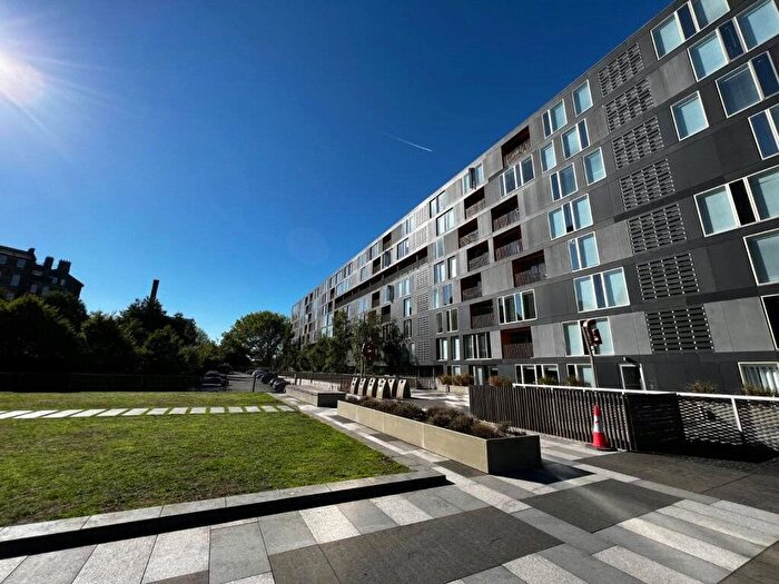 1 Bedroom Flat For Sale In Saxton, The Avenue, Leeds, West Yorkshire, LS9