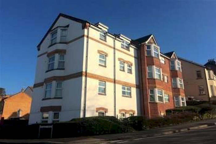 2 Bedroom Flat To Rent In Carrington Place, Honiton, EX14