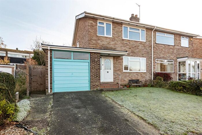 3 Bedroom Semi-Detached House To Rent In Leafield Road, Oxford, OX4