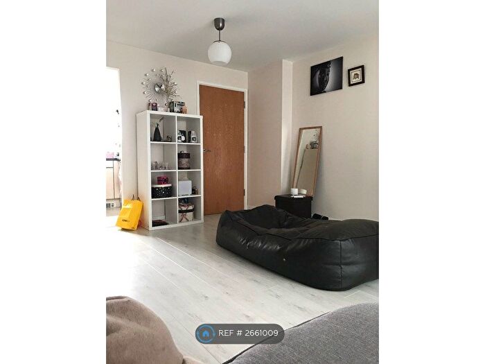 1 Bedroom Flat To Rent In Erebus Drive, London, SE28