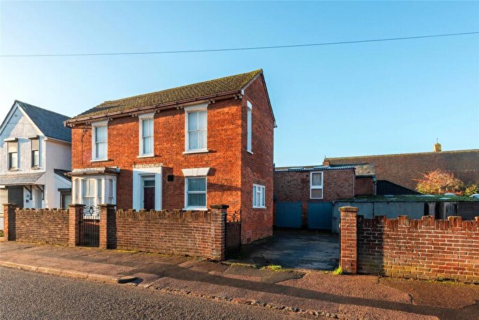 4 Bedroom Detached House For Sale In Margetts Road, Kempston, Bedfordshire, MK42