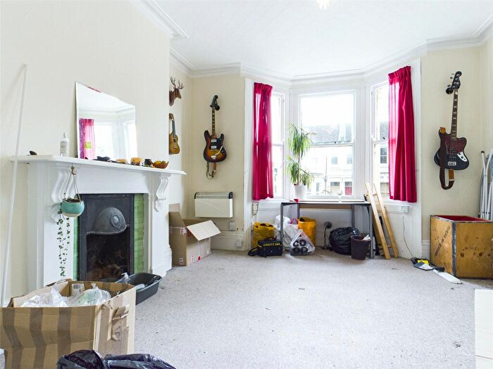 1 Bedroom Apartment To Rent In Ditchling Rise, Brighton, BN1