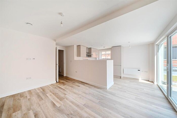 1 Bedroom Flat To Rent In Sunny Court, London Road, - New Build Development, KT2
