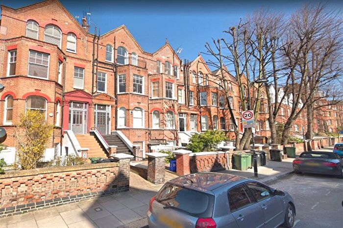 2 Bedroom Apartment To Rent In Greencroft Gardens, South Hampstead, NW6