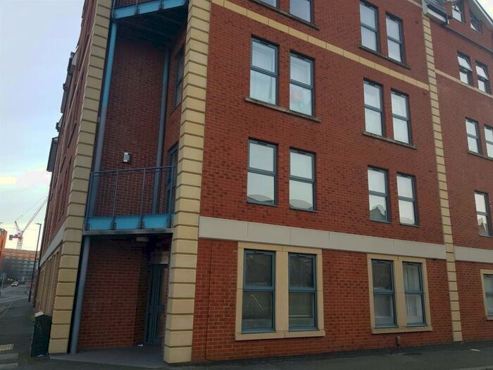1 Bedroom Flat To Rent In Swindon Town Centre, SN1