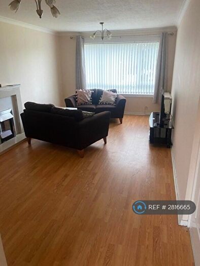 2 Bedroom Flat To Rent In Lumley Place, Grangemouth, FK3