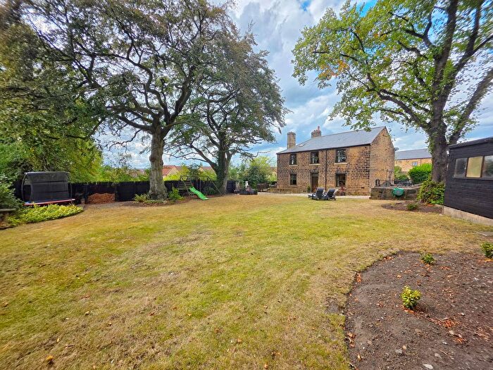 3 Bedroom Country House For Sale In Lunn Road, Cudworth, Barnsley, S72