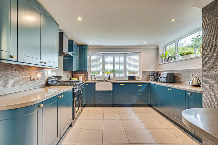 5 Bedroom Detached House For Sale In Beresford Gardens, Benfleet, SS7