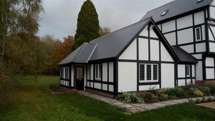 2 Bedroom Bungalow To Rent In Purdis Rise, Purdis Farm Lane, Ipswich, Suffolk, IP3