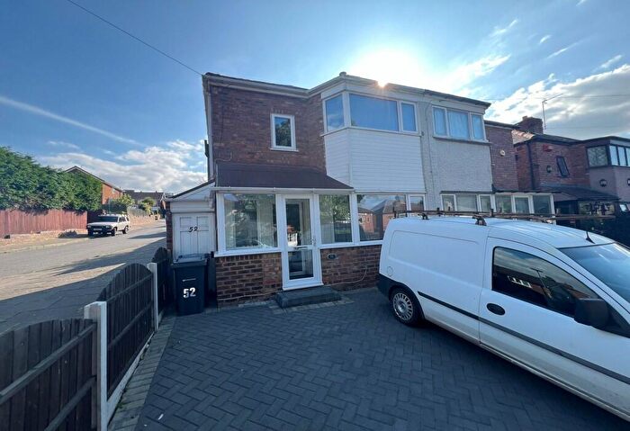 2 Bedroom Semi-Detached House To Rent In Courtenay Road, Birmingham, West Midlands, B44