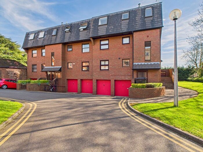 2 Bedroom Flat To Rent In New Hunting Court, Thorpe Road, Peterborough, PE3