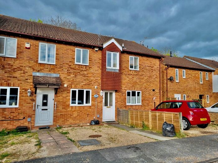2 Bedroom Terraced House To Rent In Pebble Court, Marchwood, SO40