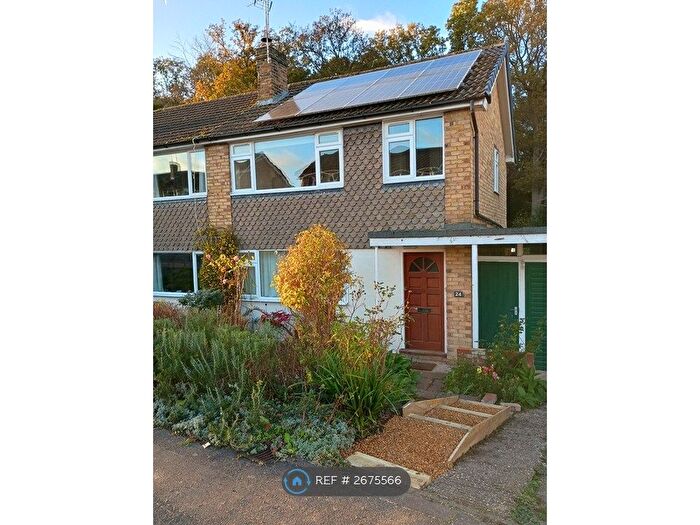 3 Bedroom Semi Detached House To Rent In The Crescent, Reading, RG7