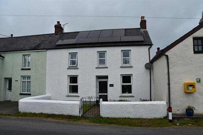 3 Bedroom Cottage For Sale In Brynawel, Penrherber, SA38