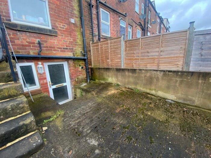 Studio To Rent In Stonefall Avenue, Harrogate, HG2