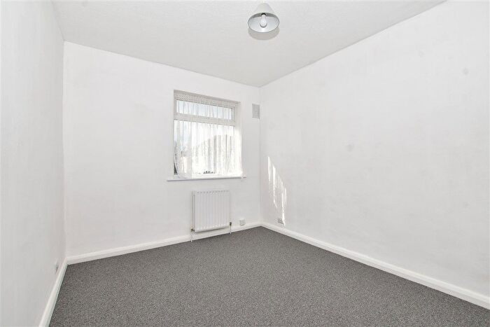 1 Bedroom Maisonette For Sale In Bywood Avenue, Shirley, Croydon, Surrey, CR0