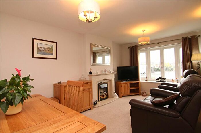 2 Bedroom Bungalow For Sale In Jennings Close, Silsden, BD20