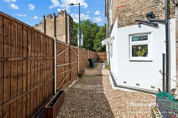 1 Bedroom Apartment To Rent In Balfour Street, London, SE17