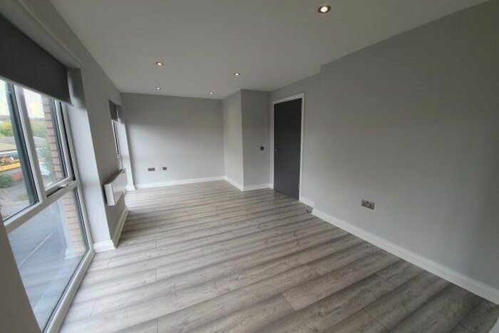 1 Bedroom Flat To Rent In 105 Cuthbert Bank Road, Sheffield S6