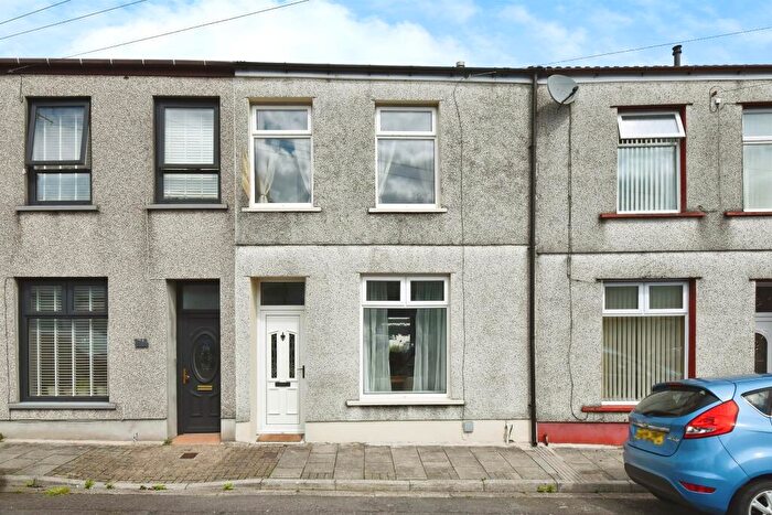 2 Bedroom Terraced House For Sale In Pembroke Street, Aberdare, CF44