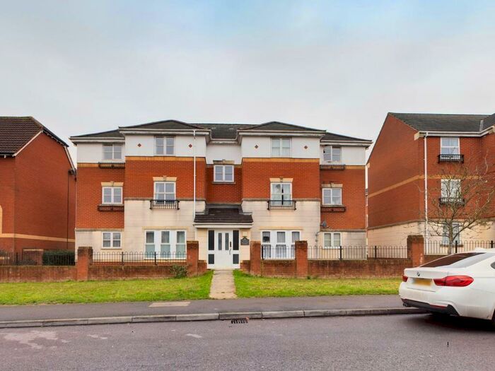 2 Bedroom Flat To Rent In Hallen Close, Emersons Green, Bristol, BS16