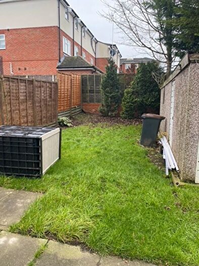 4 Bedroom Terraced House To Rent In Mostyn Road, Leagrave, Luton, LU3