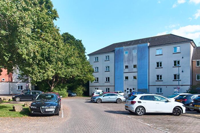 2 Bedroom Flat To Rent In Whistle Road, Mangotsfield, Bristol, BS16
