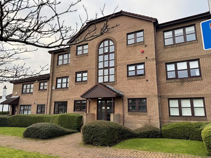 2 Bedroom Flat To Rent In Springkell Avenue No At, G41