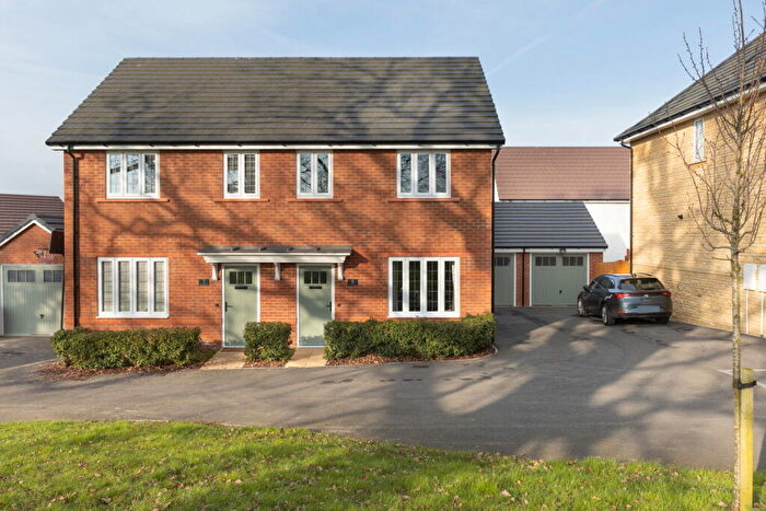 3 Bedroom Semi-Detached House For Sale In Homestead Close, Chippenham, SN14