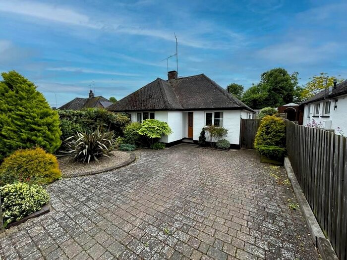 2 Bedroom Bungalow To Rent In Long Lane, Olney, MK46