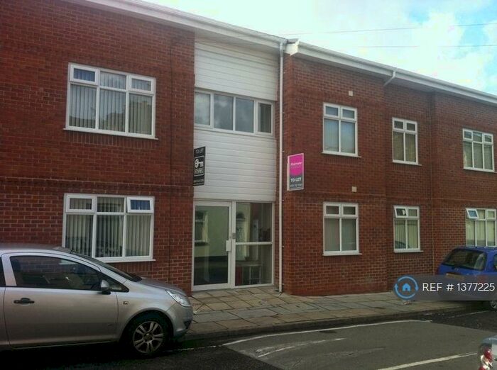 2 Bedroom Flat To Rent In Goschen Street, Old Swan, Liverpool, L13