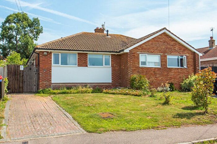 2 Bedroom Bungalow For Sale In Woodrow Chase, Herne Bay, Kent, CT6