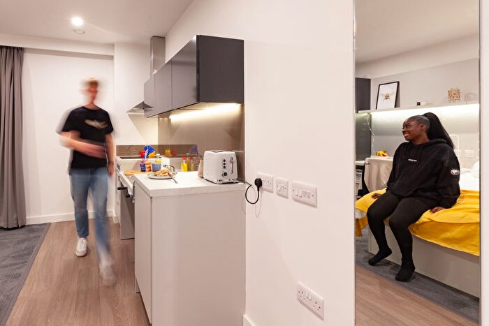 1 Bedroom Flat To Rent In Morfa Road, Swansea, SA1