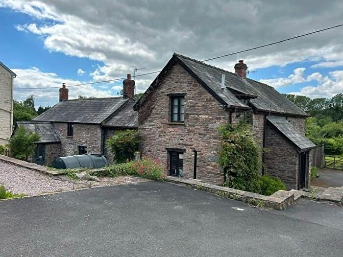 6 Bedroom Detached House To Rent In Glasbury, Hereford, HR3